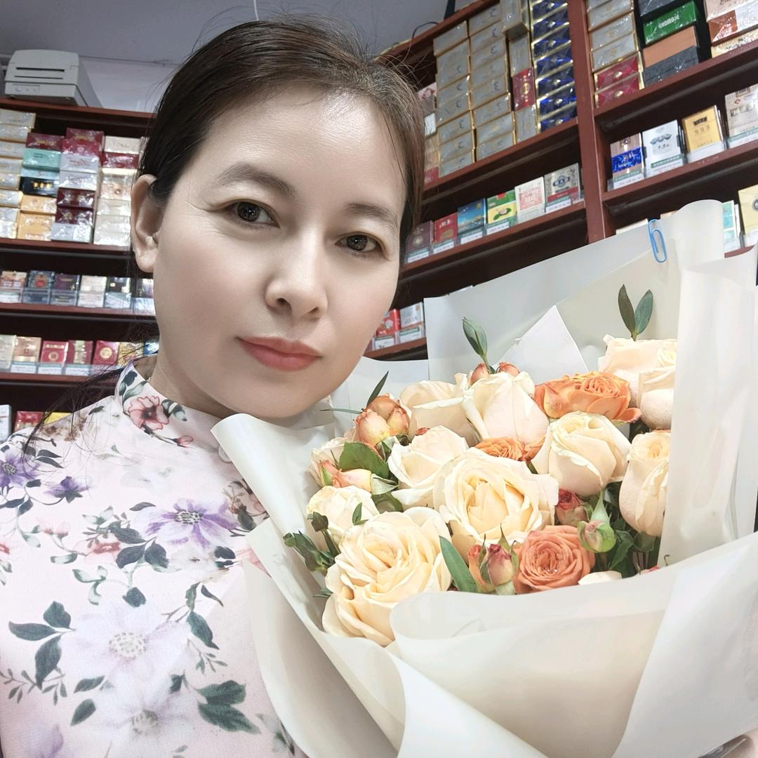 我家有三千金和一个一百万