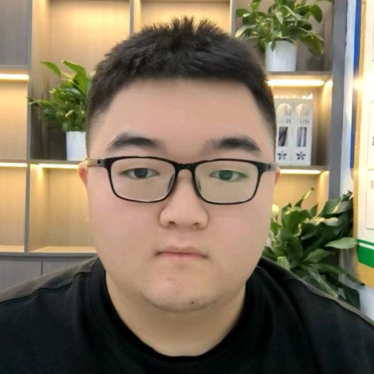 成都00后护工小胖