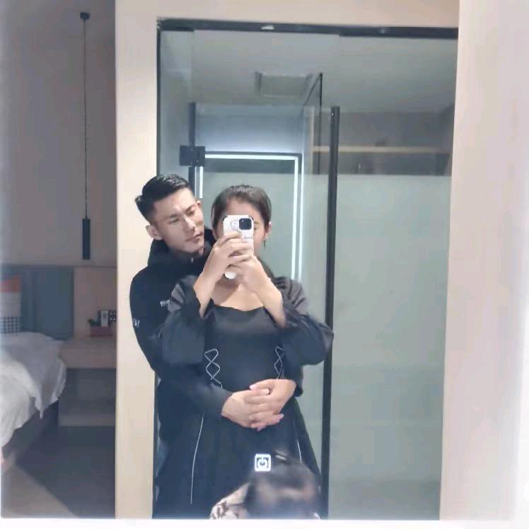 鼻尖妹55