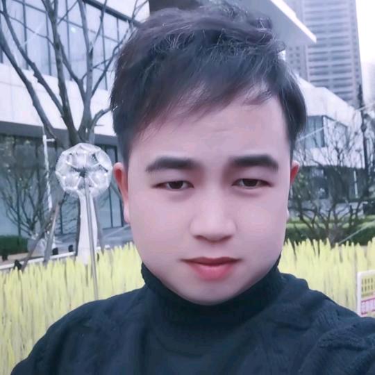 杨子默