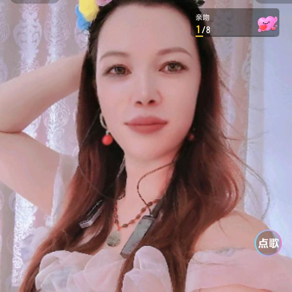 依涵，单亲妈妈