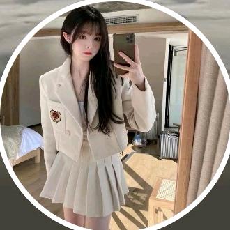 对面的看过来