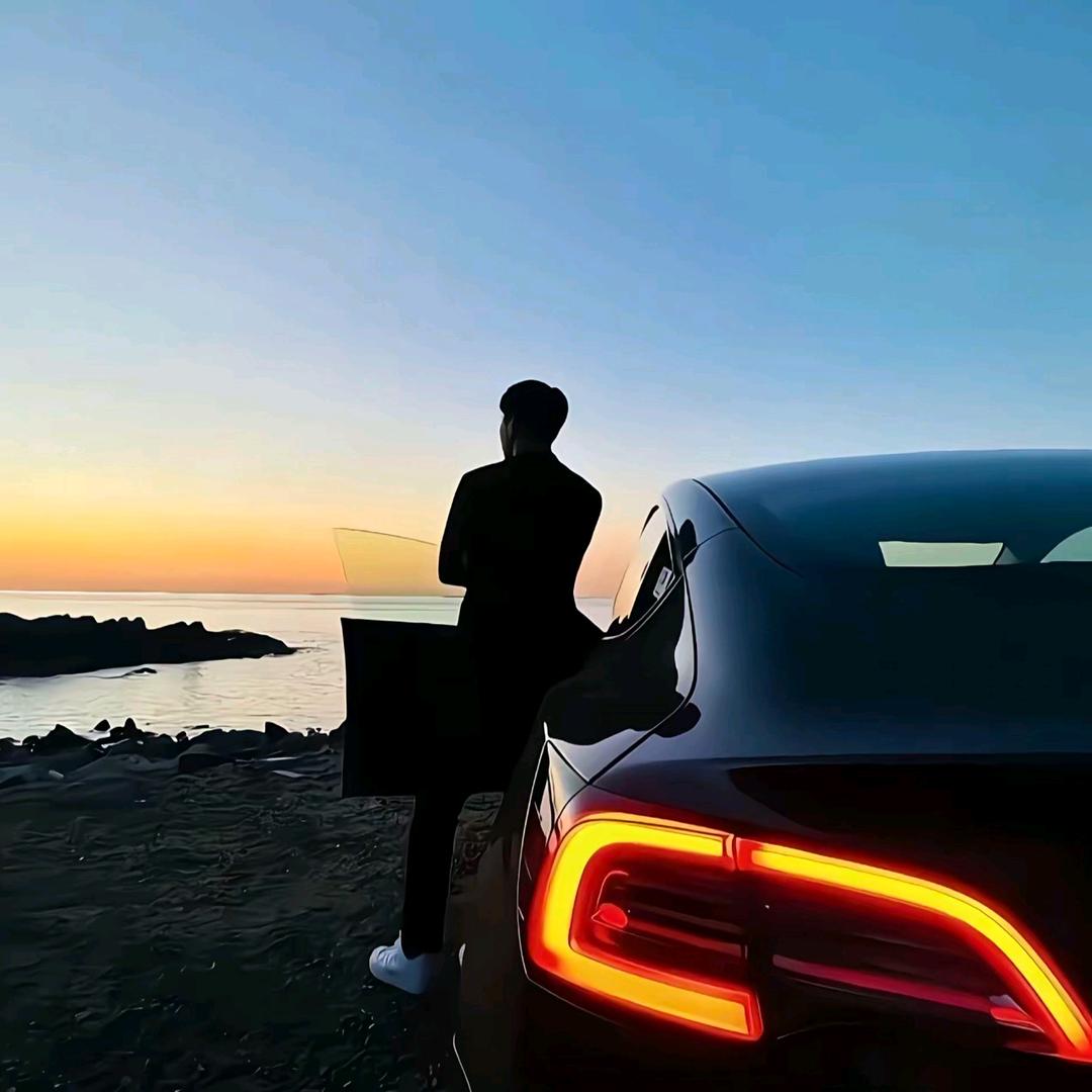 默R