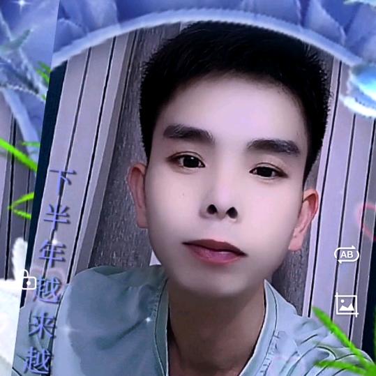 覃仟萬