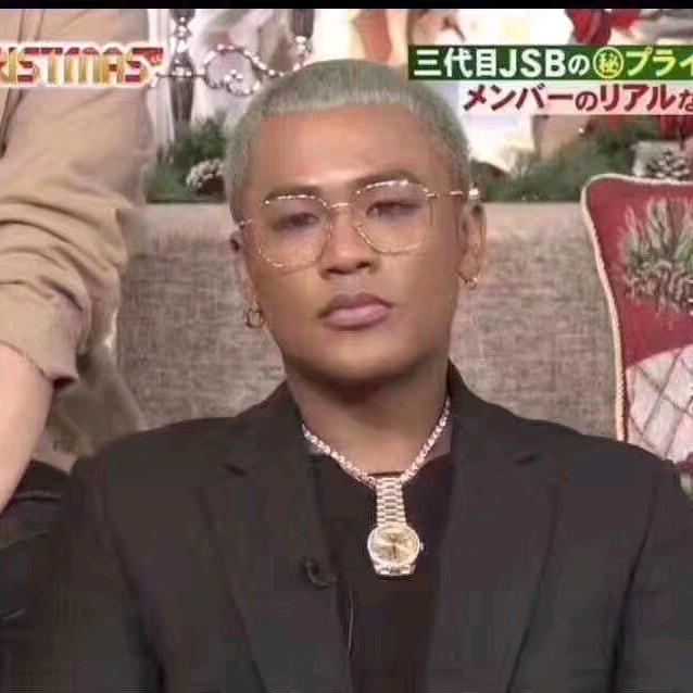 社会人戴金表
