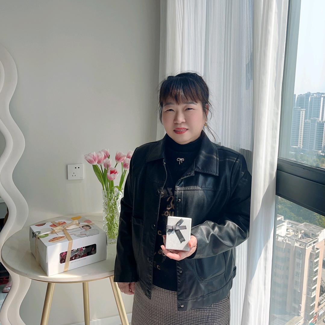 罗—红