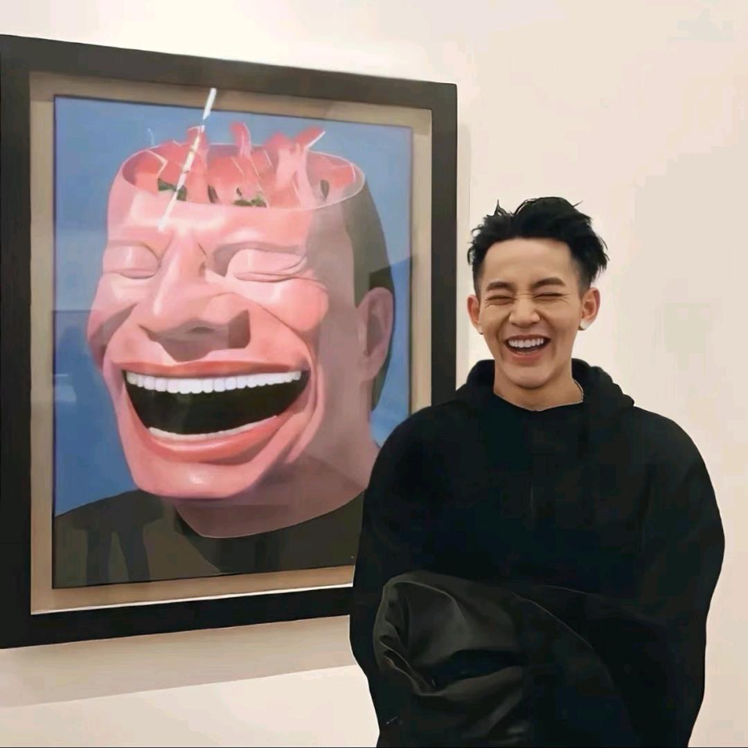 慕川.