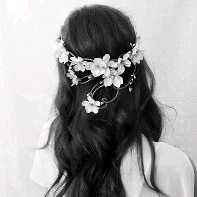 一汀烟雨杏花寒