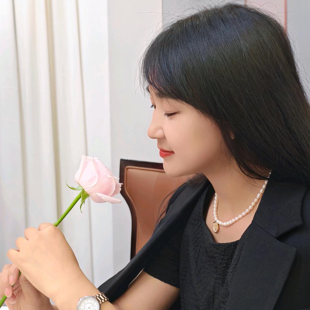 灰色小鹿