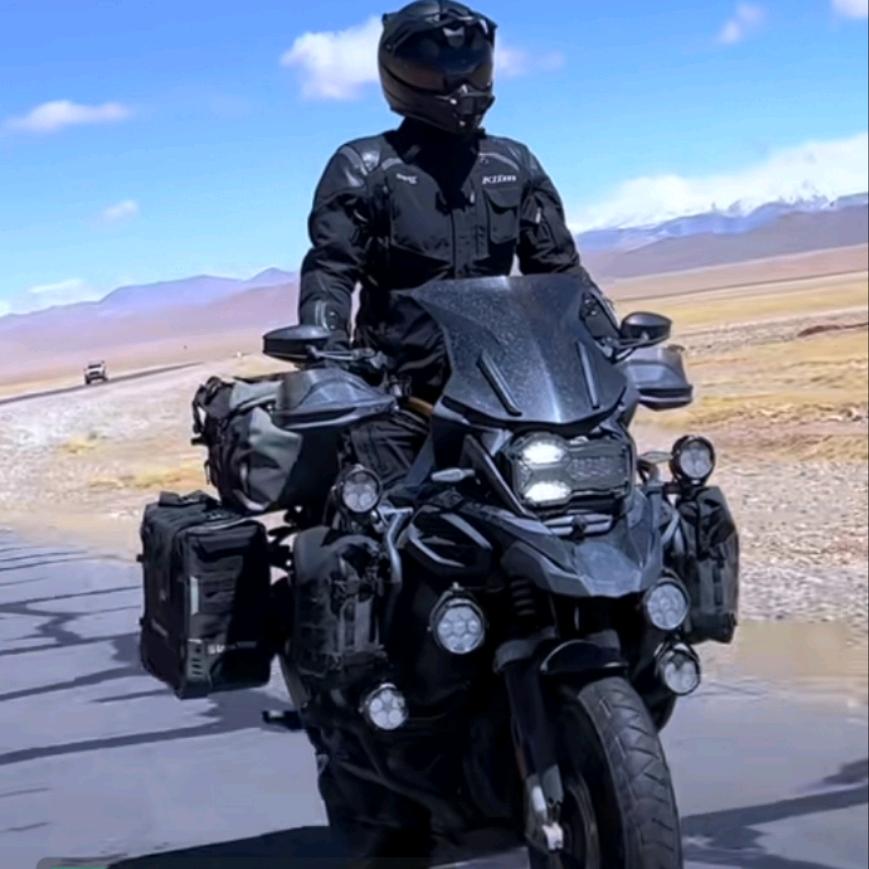 张先生（爱摩旅）