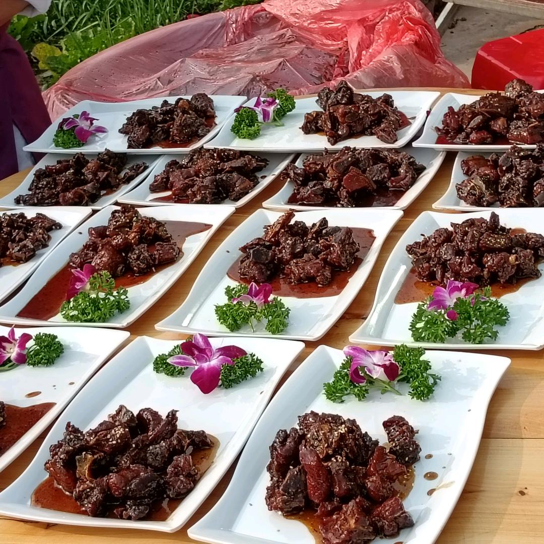 宜宾餐饮一条龙李贵雄