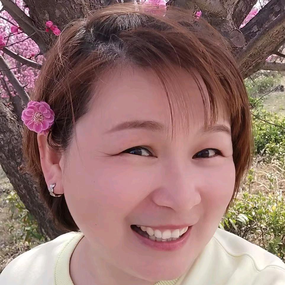 鄢陵刘娟潮衣馆