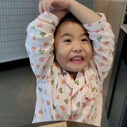 巷里人{一根棒棒糖}