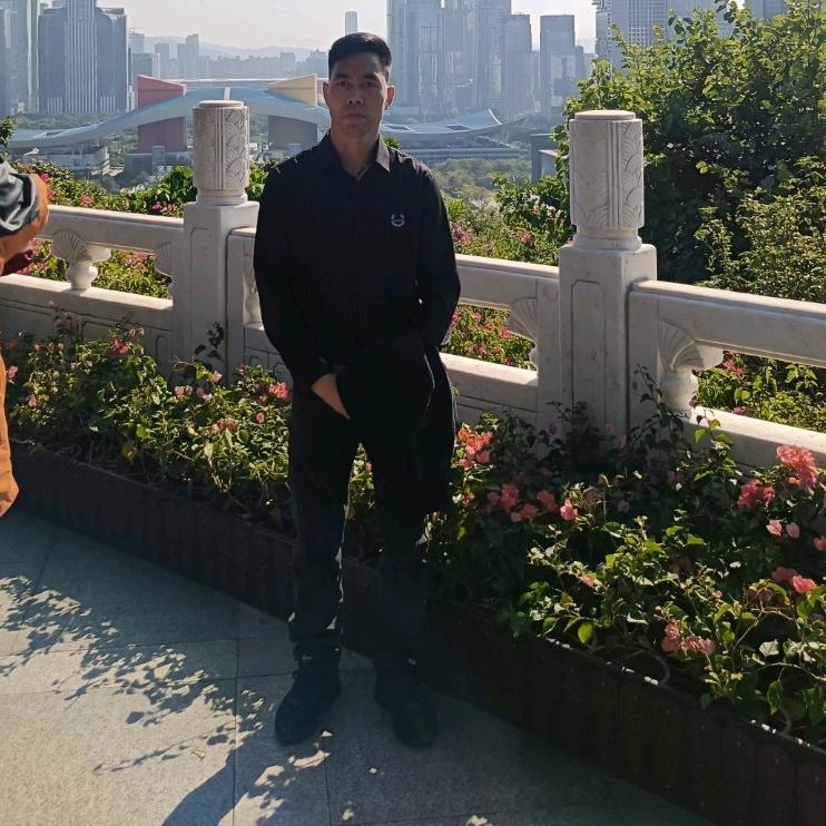 单亲男子