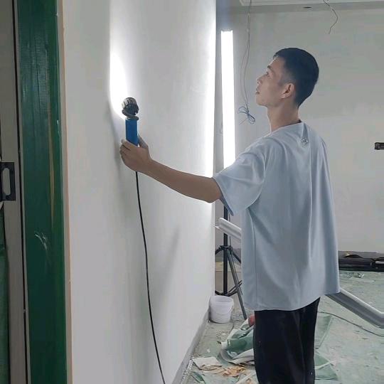 梧州刮腻子小黄