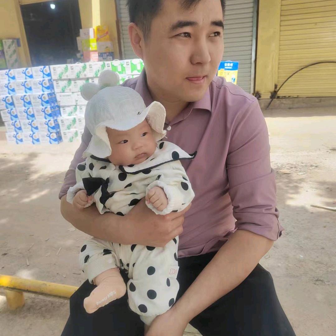 新疆增才草湖餐饮连锁管理有限公司