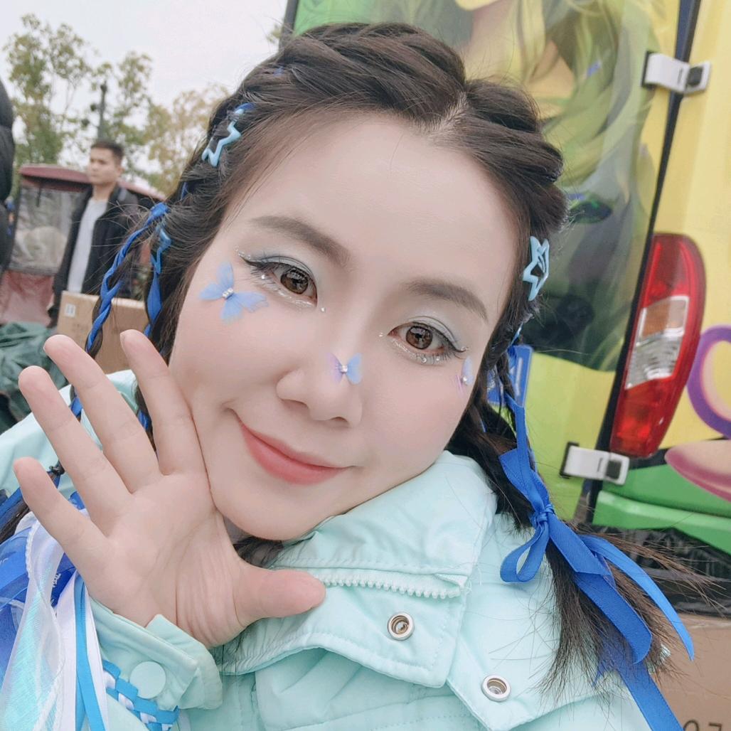 幼儿园的💋莉莉老师