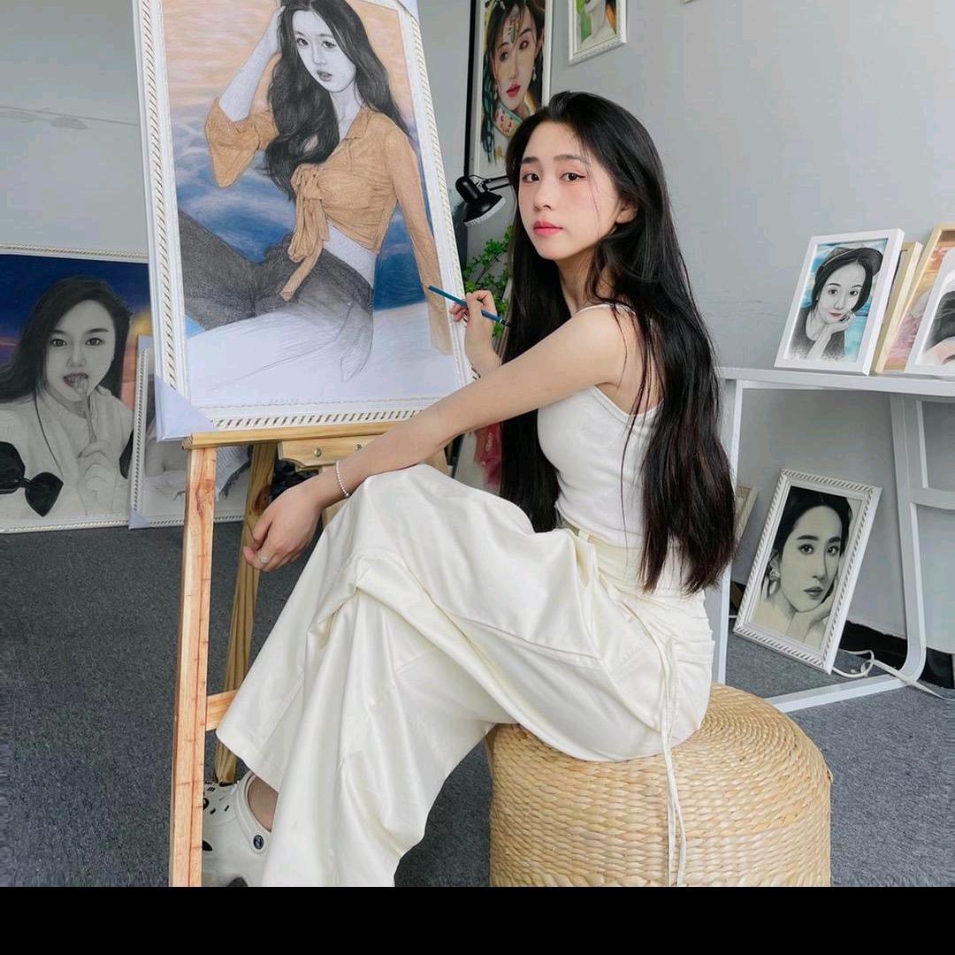 画画的小羽