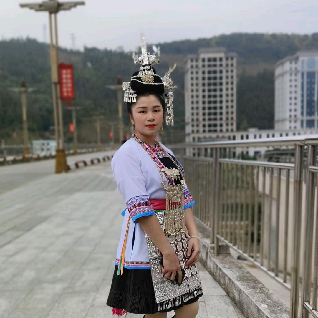 @农家姑娘（茗燕子）