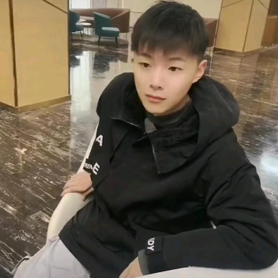 安静y