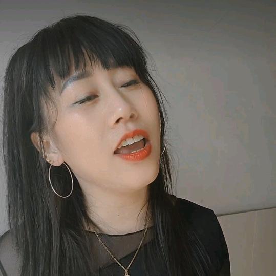 素颜单身姐