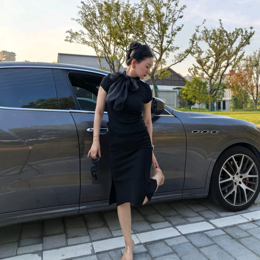 爱生活的胡女士