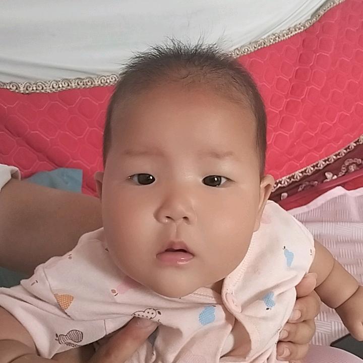 喝可乐要插吸管，要冰镇