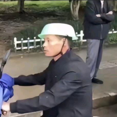 @卧龙