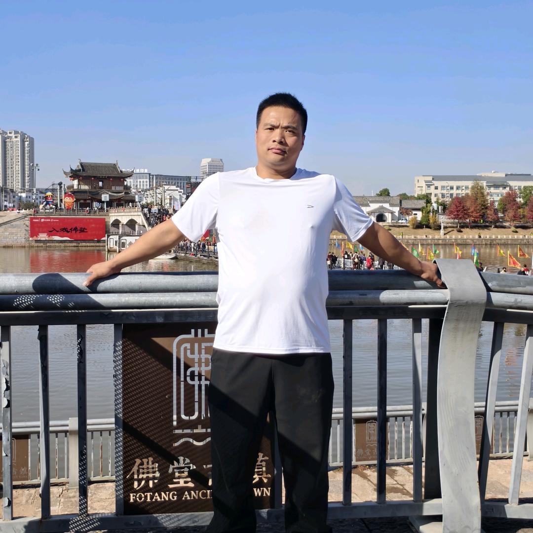 王梅子