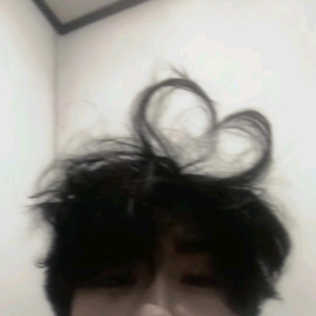 吕哟哟头像