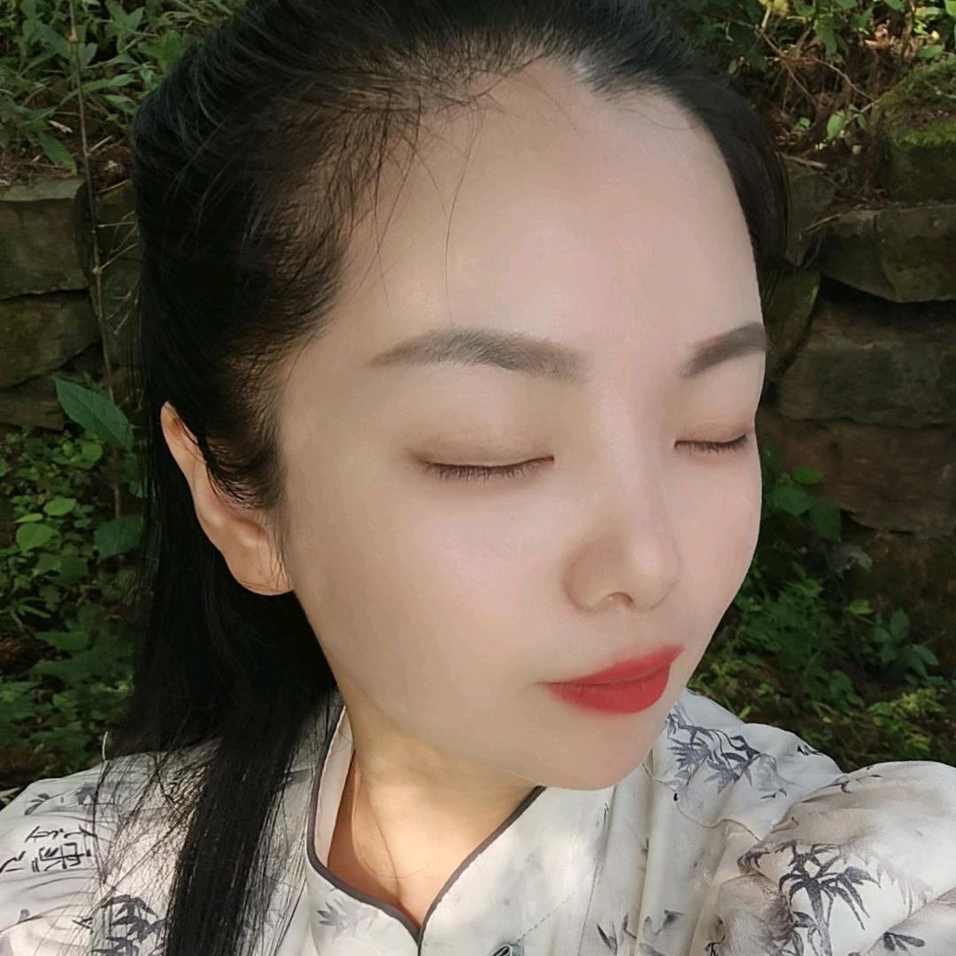 辰溪若提国际疗肤师