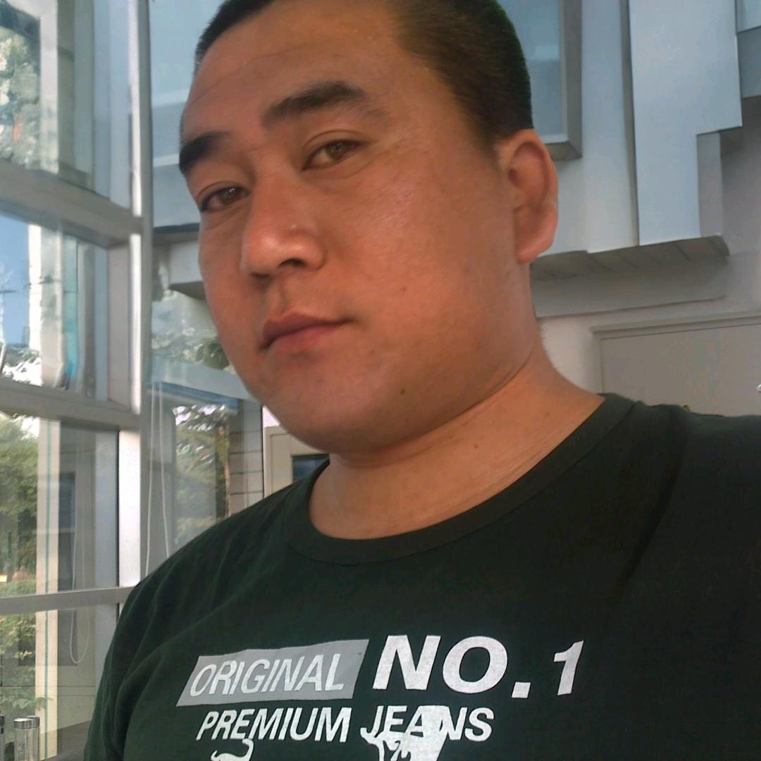 ～牵着蚂蚁找螳螂～