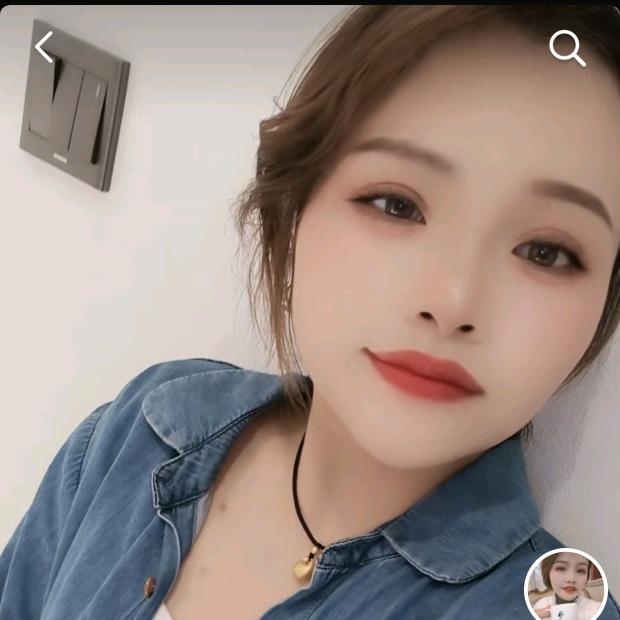 英子