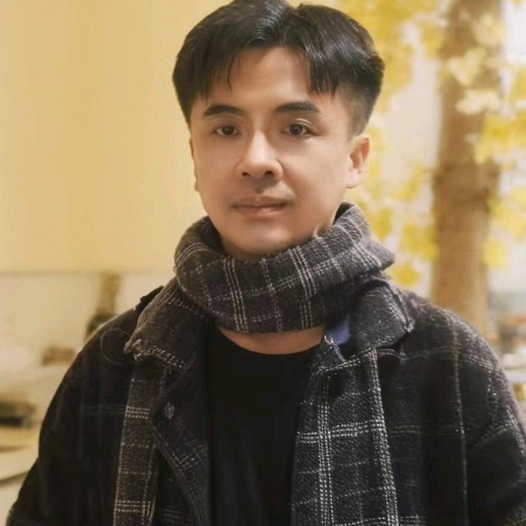 开心的老王