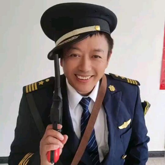 隔壁老张