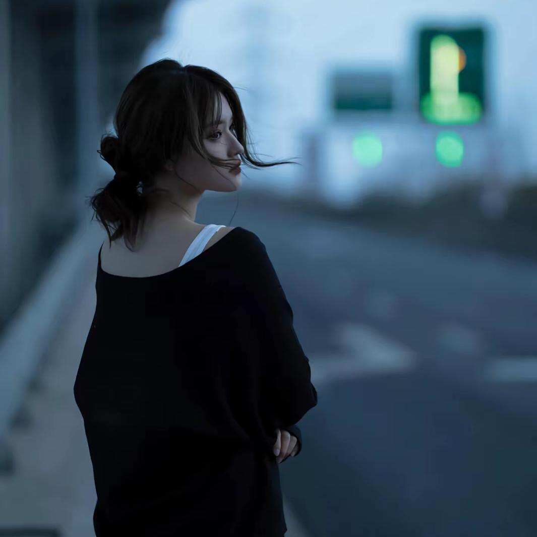 : ҉٩暗落)۶҉