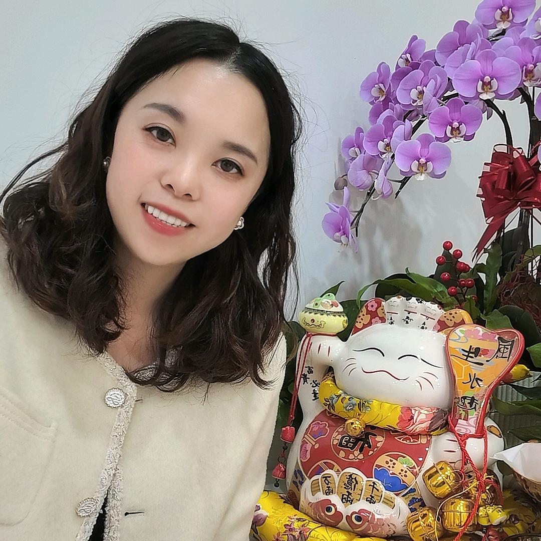 卖窗帘的熊姐姐