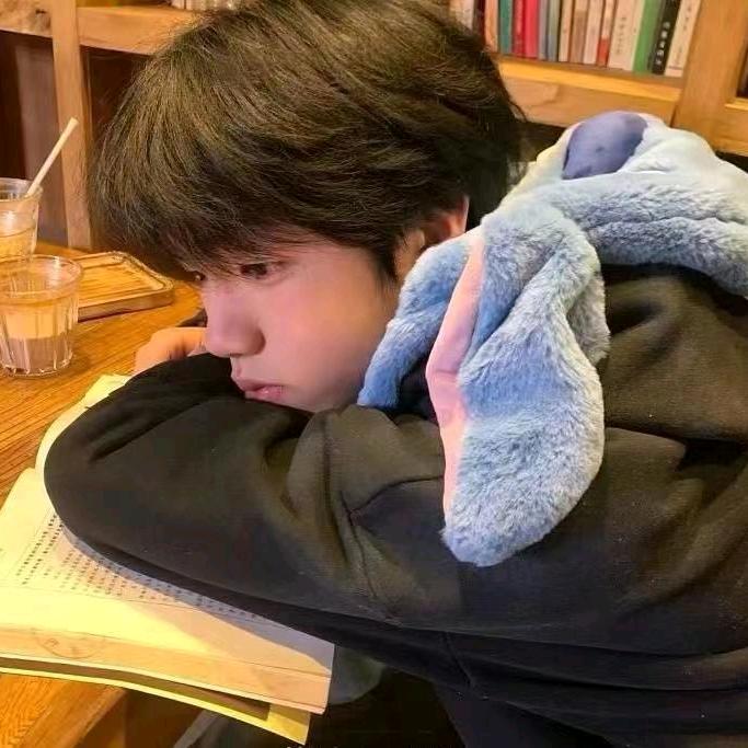 听说把名字起的很长就会有傻子跟着念