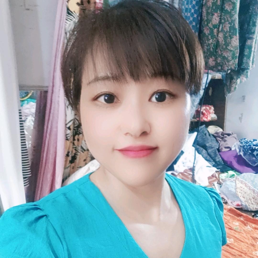 立德秀芳中老年服饰[校服净]