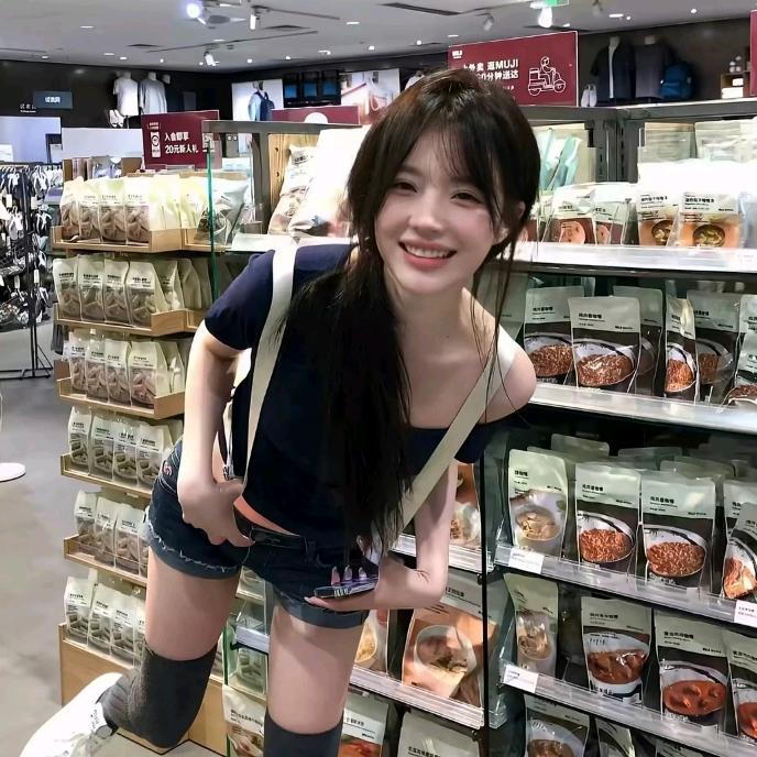悸婉婷.