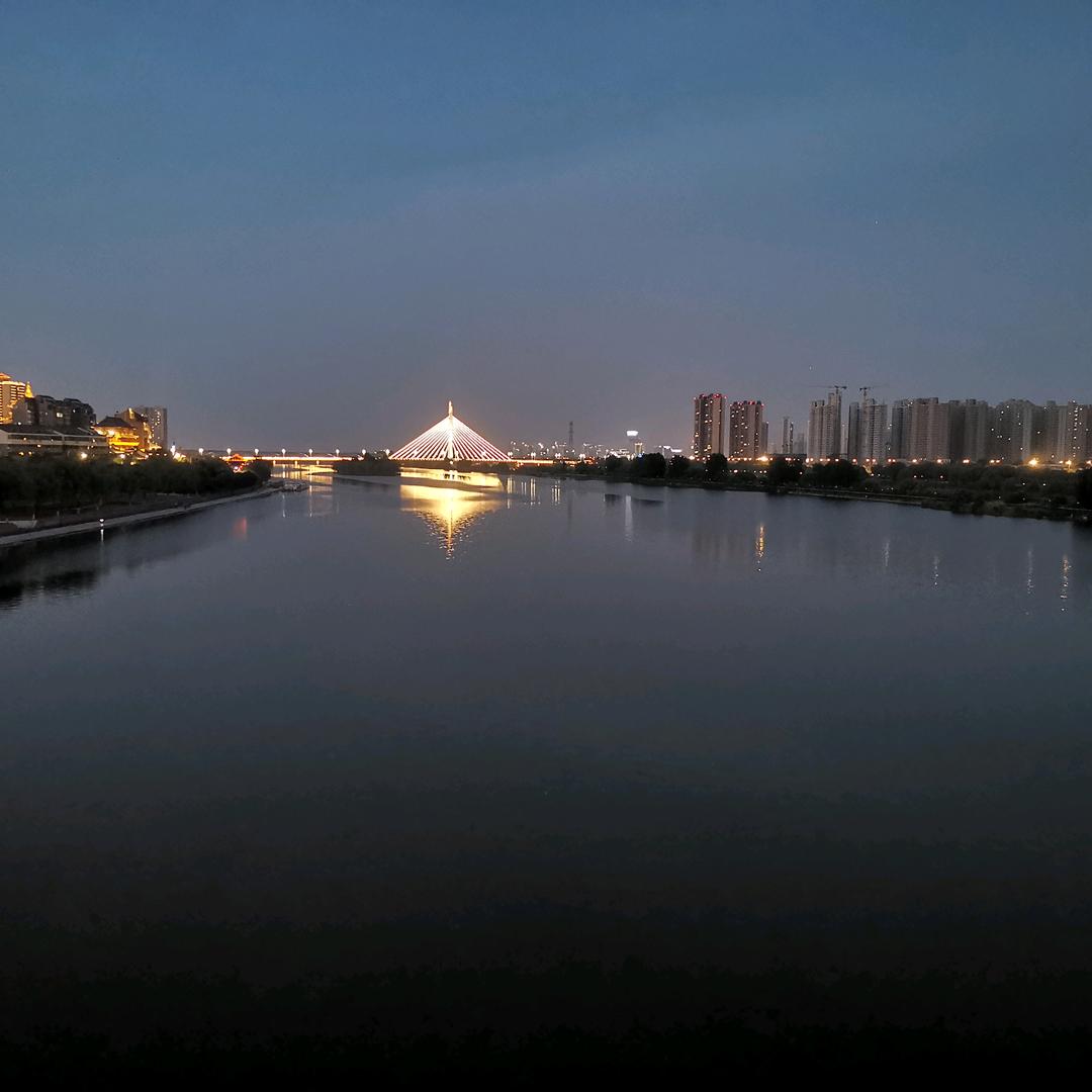 李得均