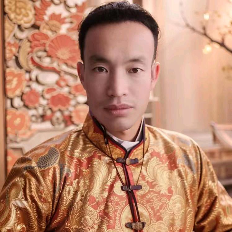 隆吉