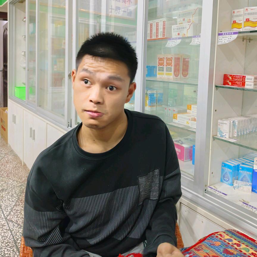 脑瘫少年