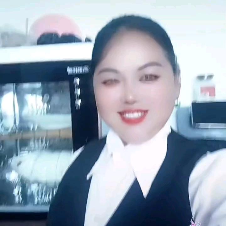 黄家二妹 又当爹又当妈。