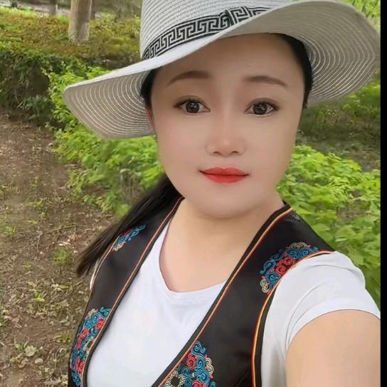 苹果之王祝好人一生平安幸福吉祥顺心如意,