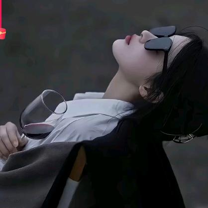 是伊伊吖🍧（發財版）