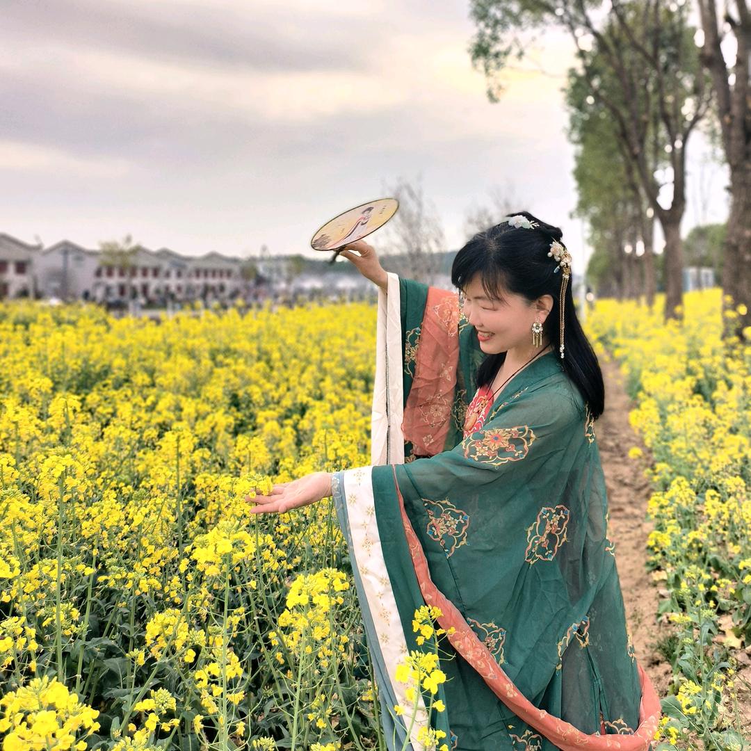 🍎清-清-湖-水🍎