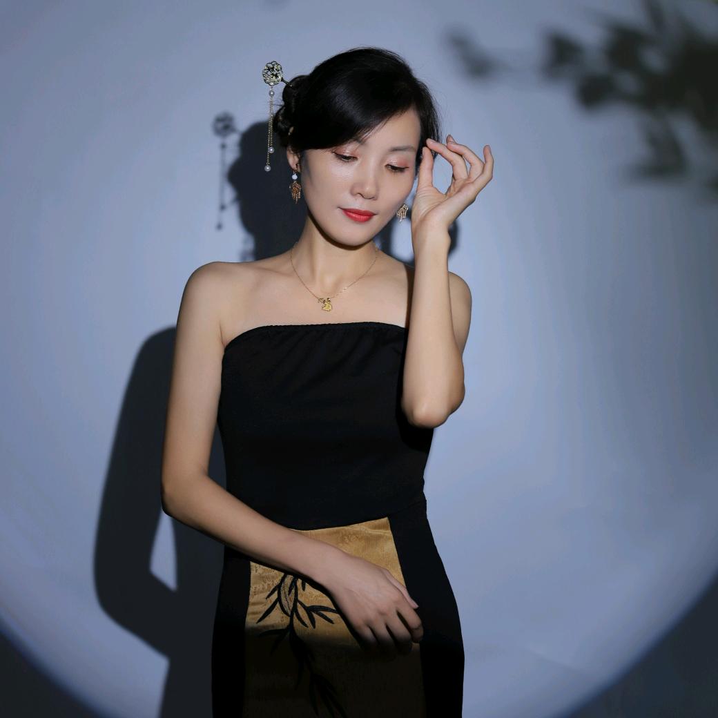 糖开心（遇见是天意拥有是幸运）
