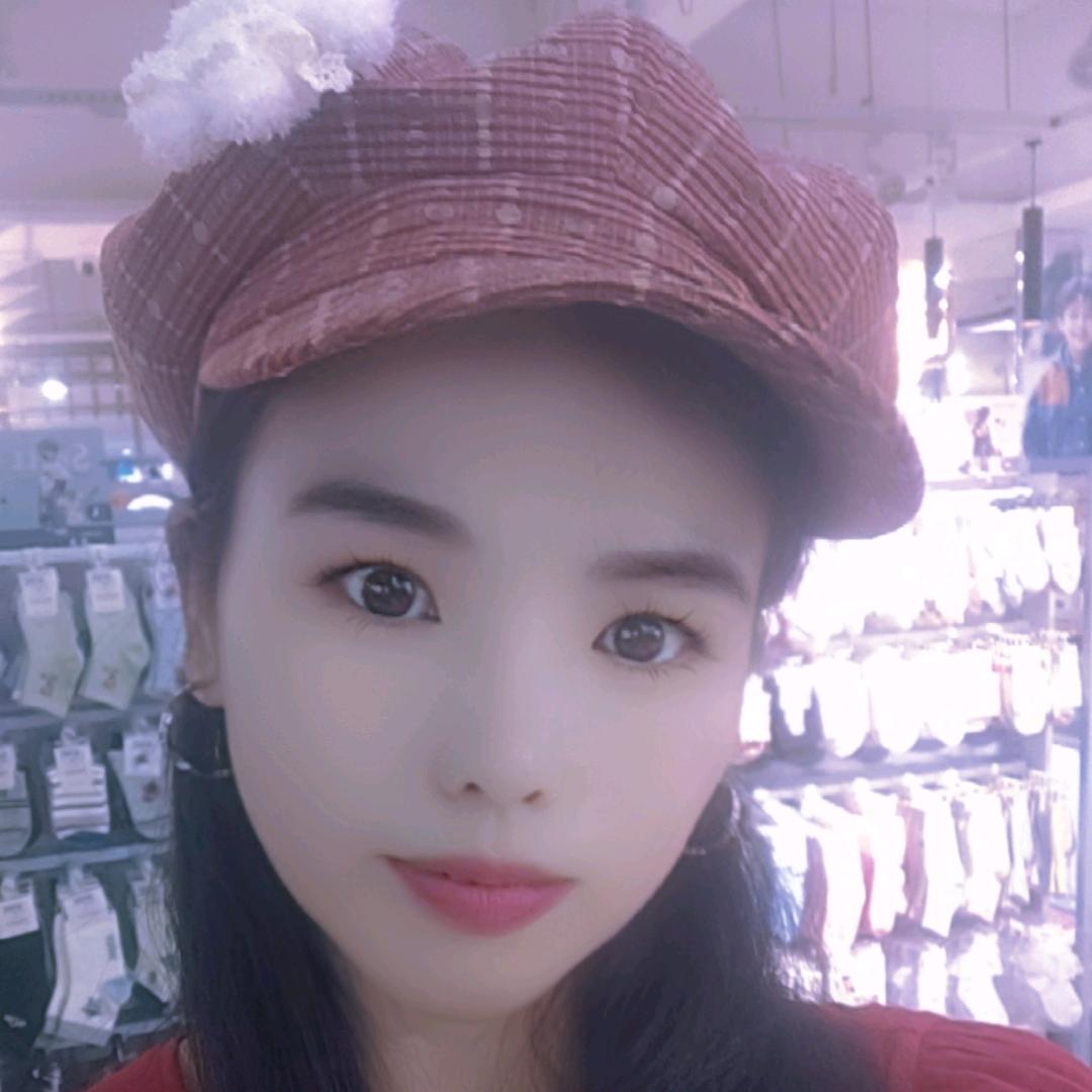 明天会更好👌小英子