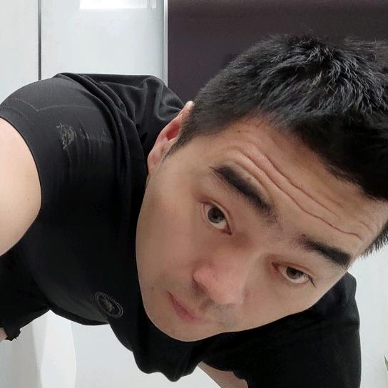 饿猛打乒乓
